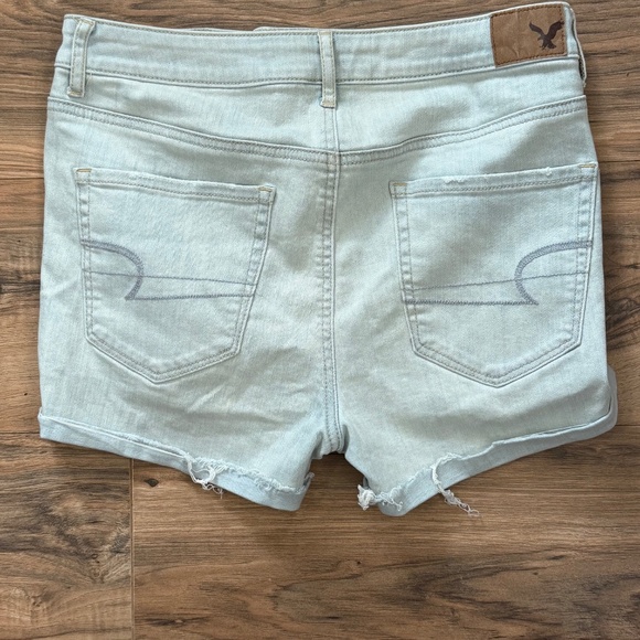 American Eagle Hi-Rise Shortie Distressed Shorts Stretch Light Wash Size 10 - Picture 8 of 12